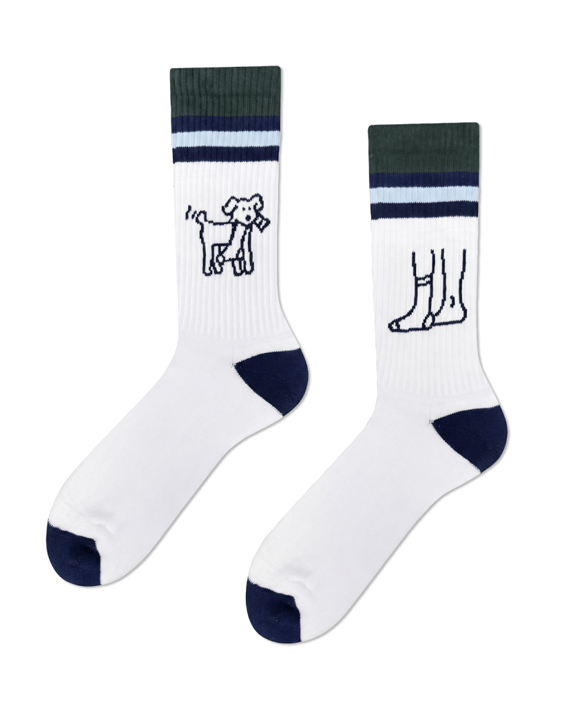 DOG EAT SOCKS LOBA